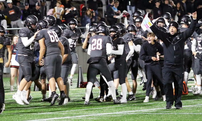 a Tualatin Sherwood 6A Oregon football semifinal November 17 2023 Dan Brood 9